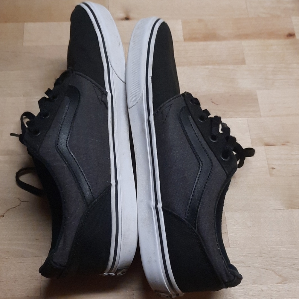 Vans - Picture 4 of 4